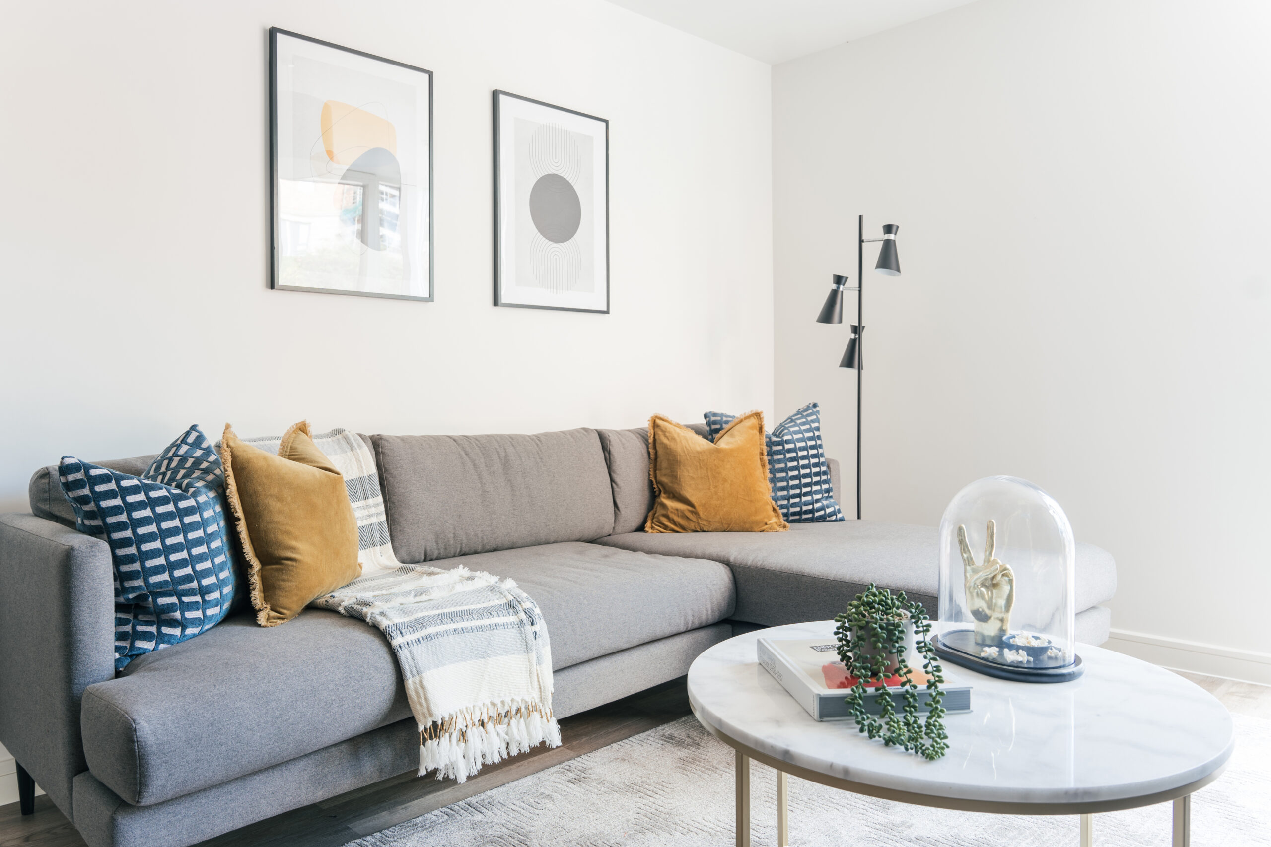 SHORT STAY APARTMENTS